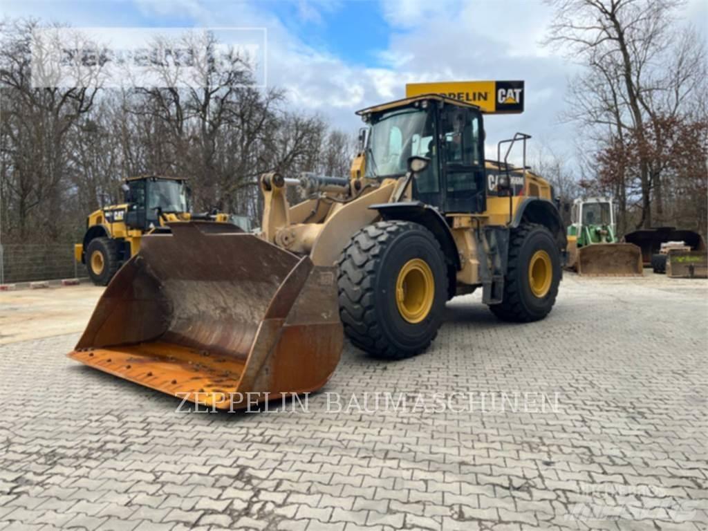 CAT 966M Колесни товарачи