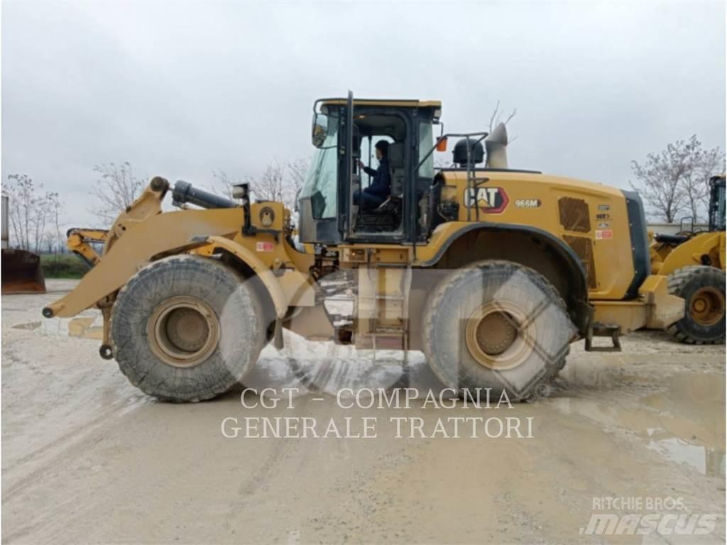 CAT 966M Колесни товарачи