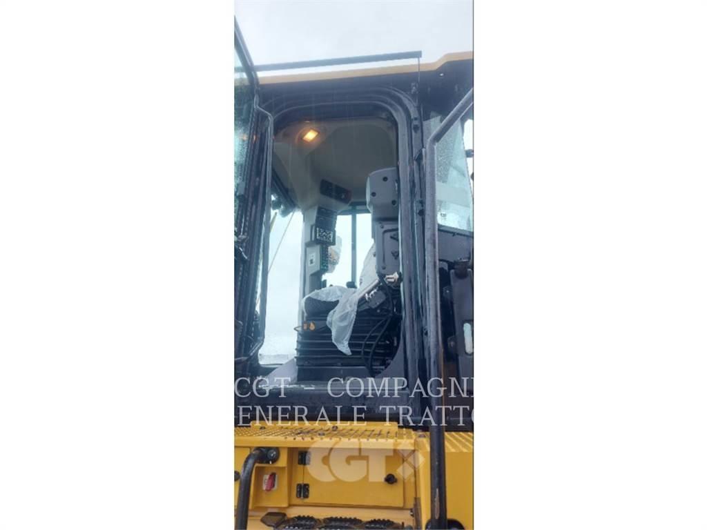 CAT 966M Колесни товарачи