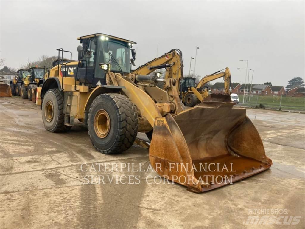 CAT 966M Колесни товарачи