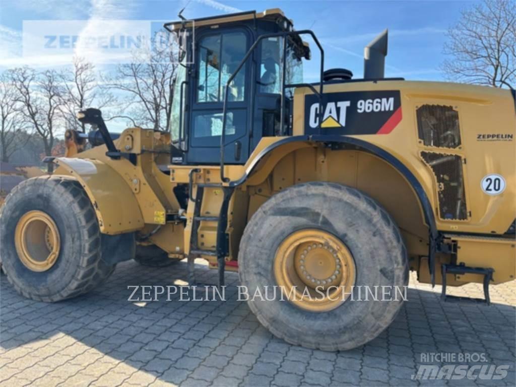 CAT 966M Колесни товарачи