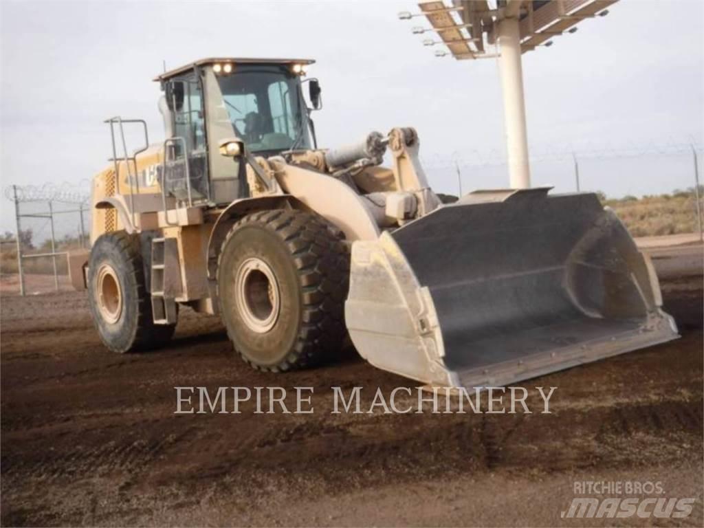 CAT 966M Колесни товарачи