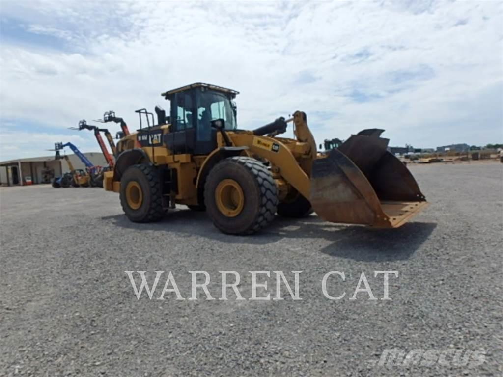 CAT 966M Колесни товарачи