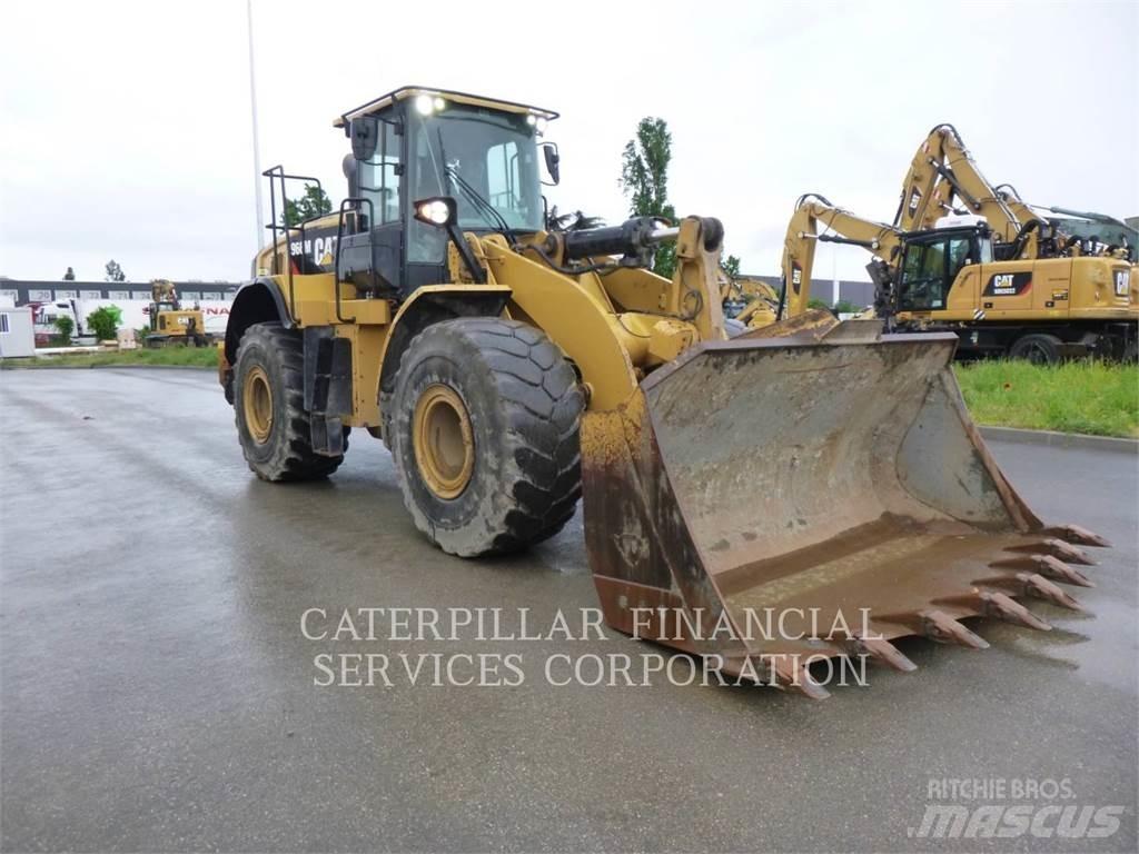 CAT 966M Колесни товарачи