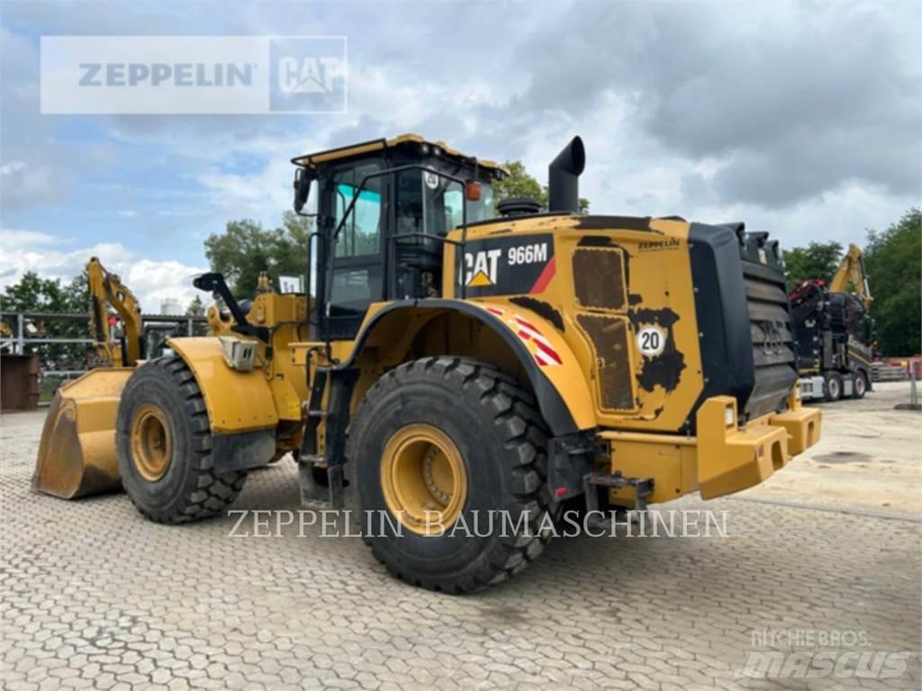 CAT 966M Колесни товарачи