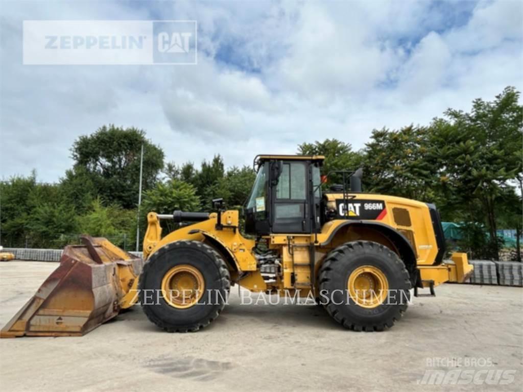 CAT 966M Колесни товарачи