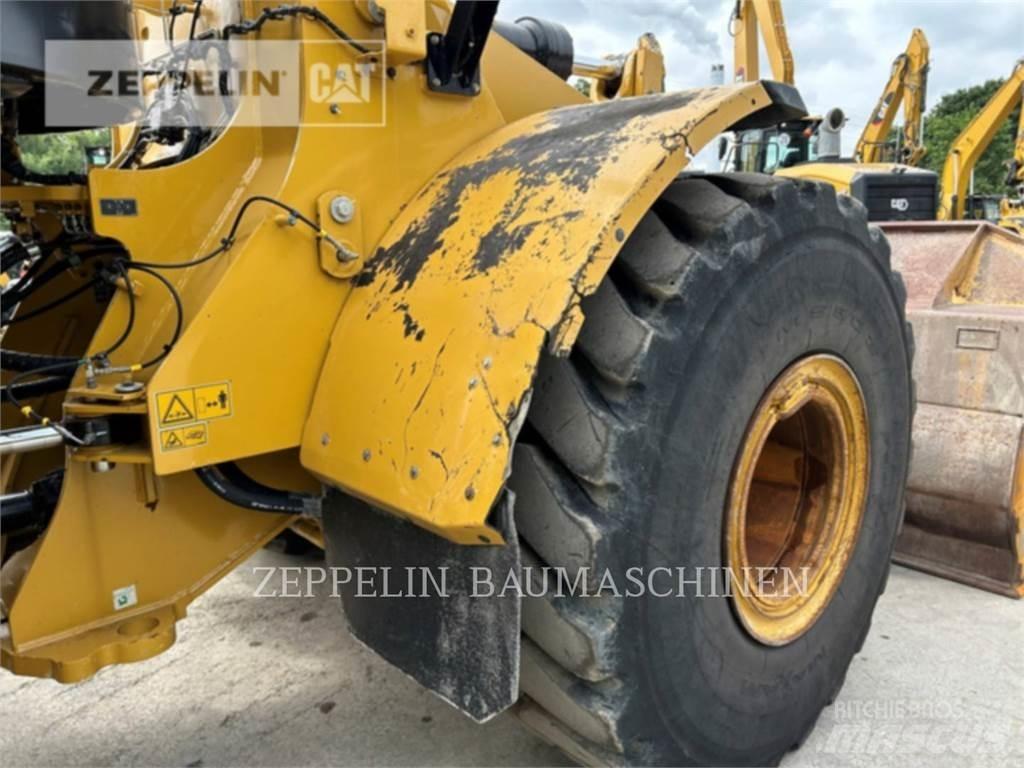 CAT 966M Колесни товарачи