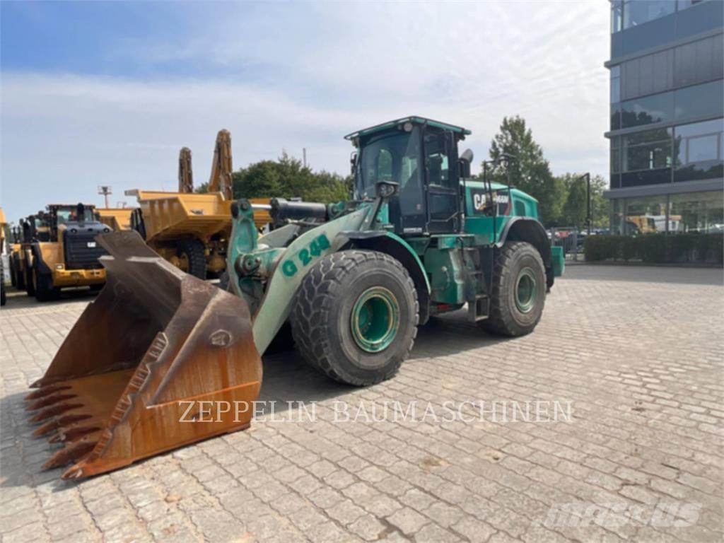 CAT 966M Колесни товарачи