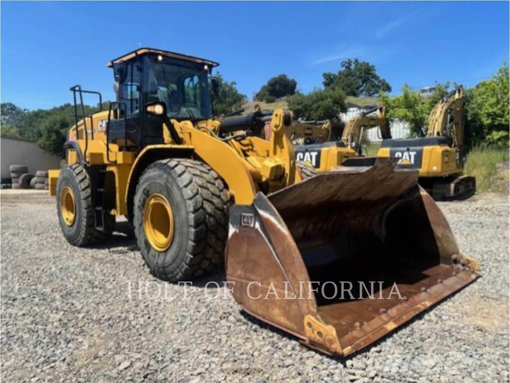 CAT 966M Колесни товарачи