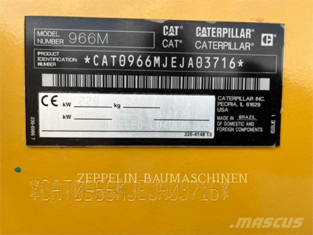 CAT 966M Колесни товарачи
