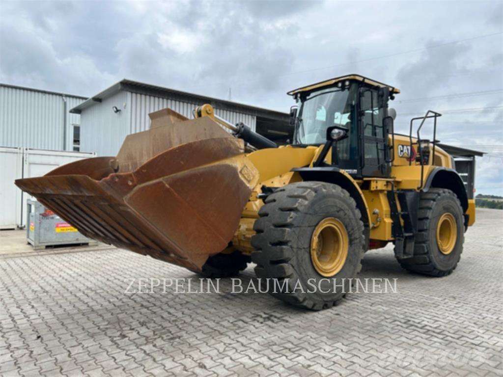 CAT 966M Колесни товарачи