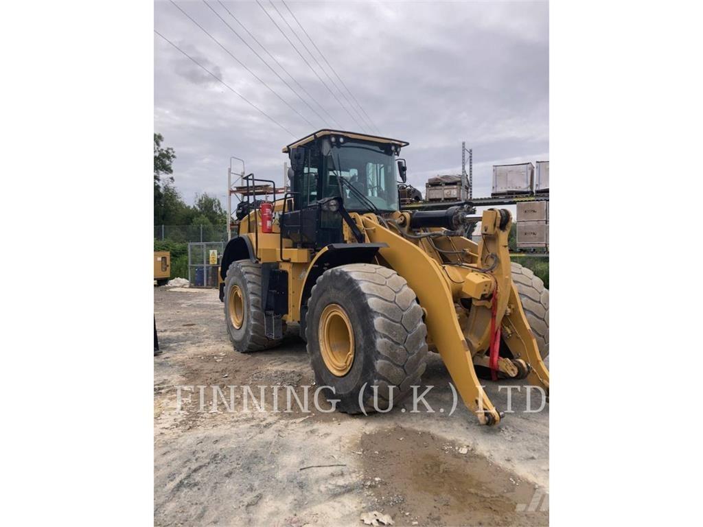 CAT 966M Колесни товарачи