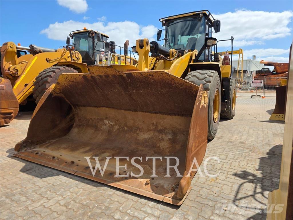 CAT 966M Колесни товарачи