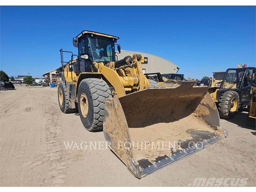 CAT 966M FC Колесни товарачи