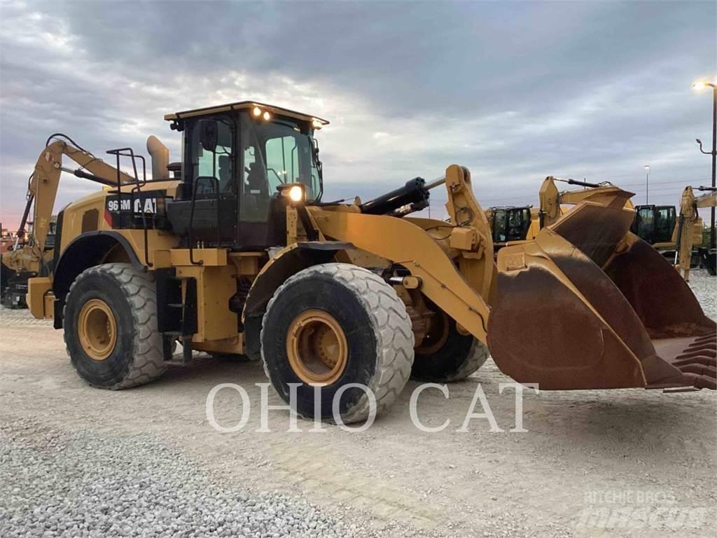 CAT 966M XE Колесни товарачи