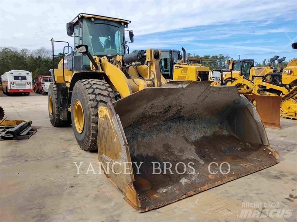 CAT 966M XE Колесни товарачи