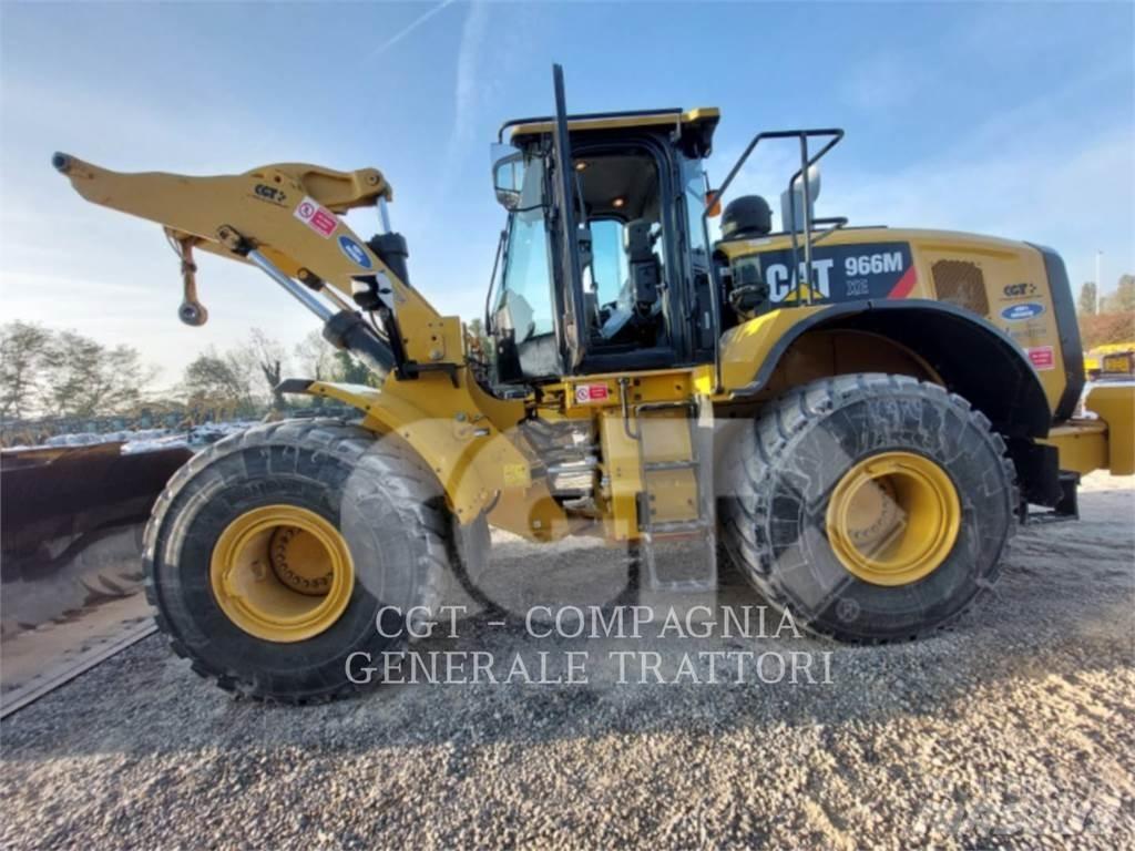 CAT 966M XE Колесни товарачи