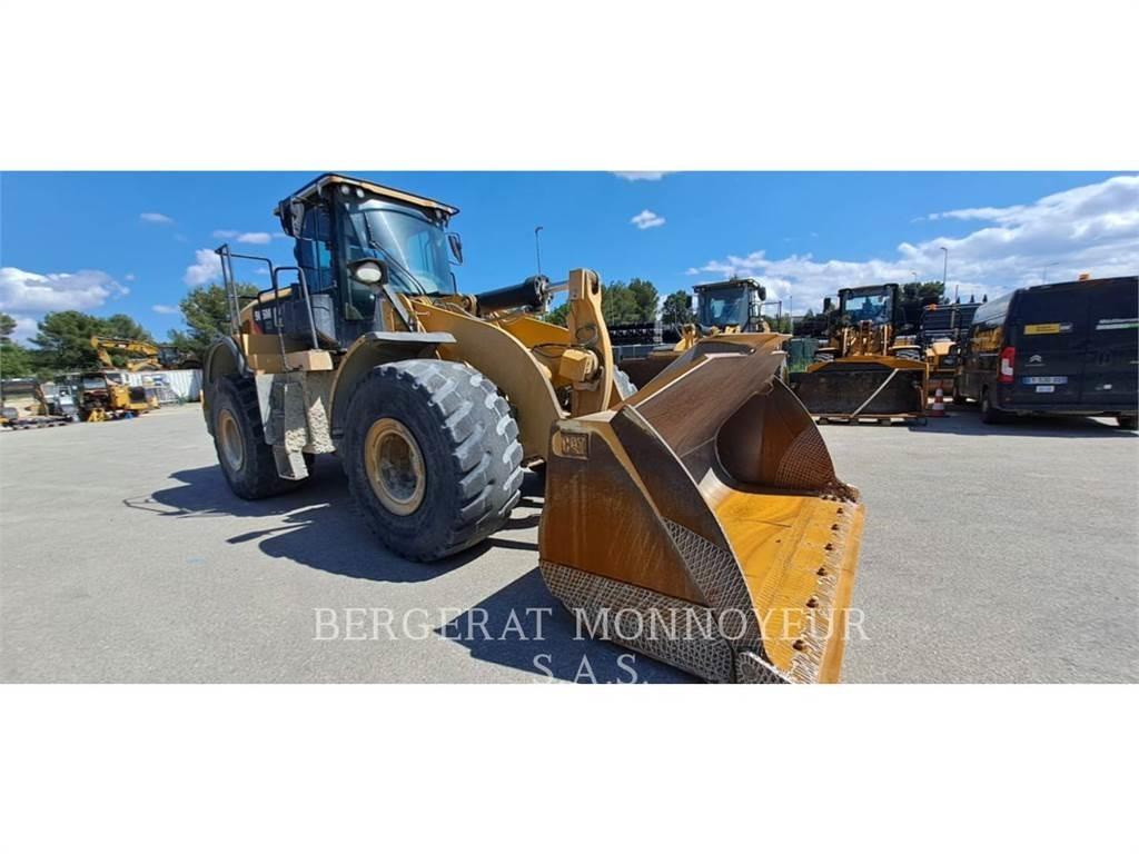 CAT 966M XE Колесни товарачи