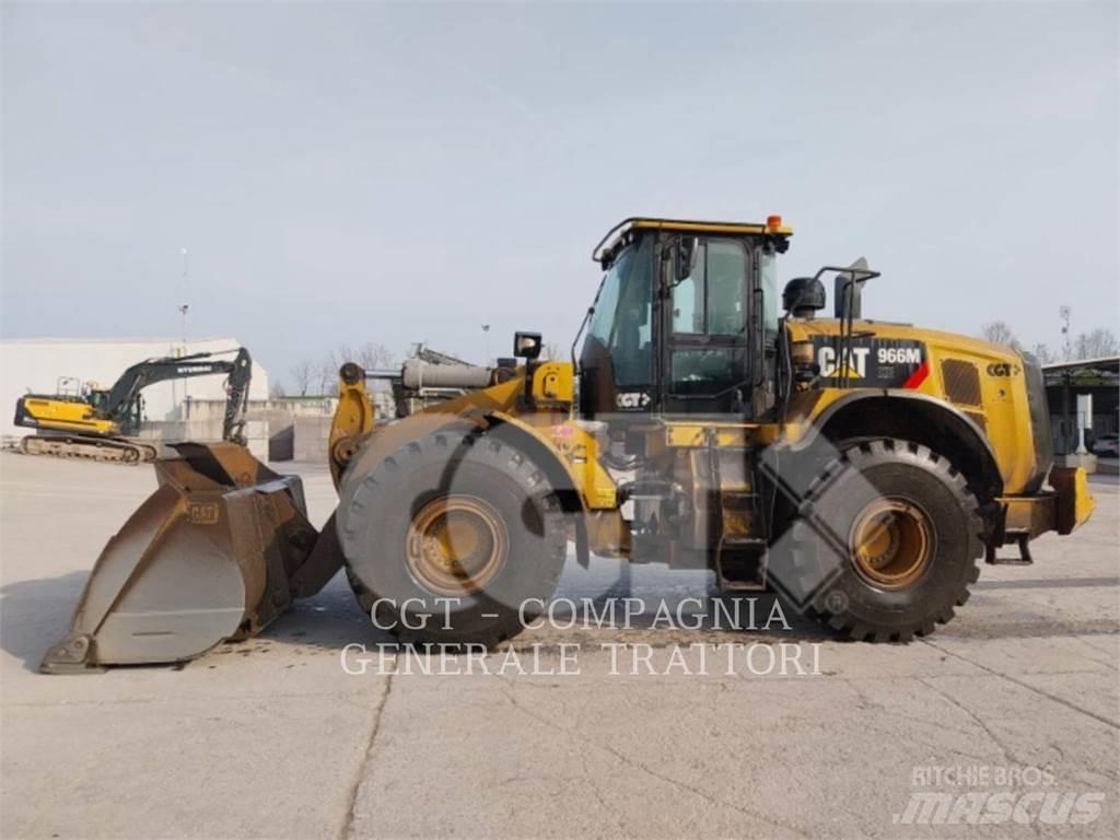 CAT 966M XE Колесни товарачи