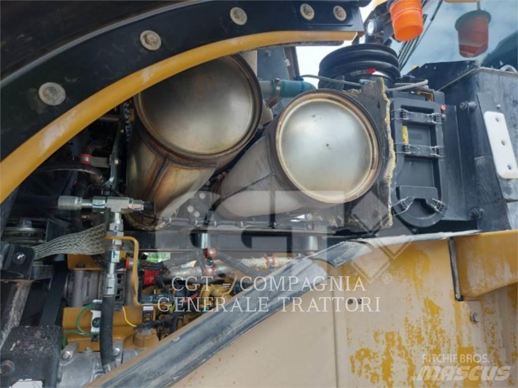 CAT 966M XE Колесни товарачи