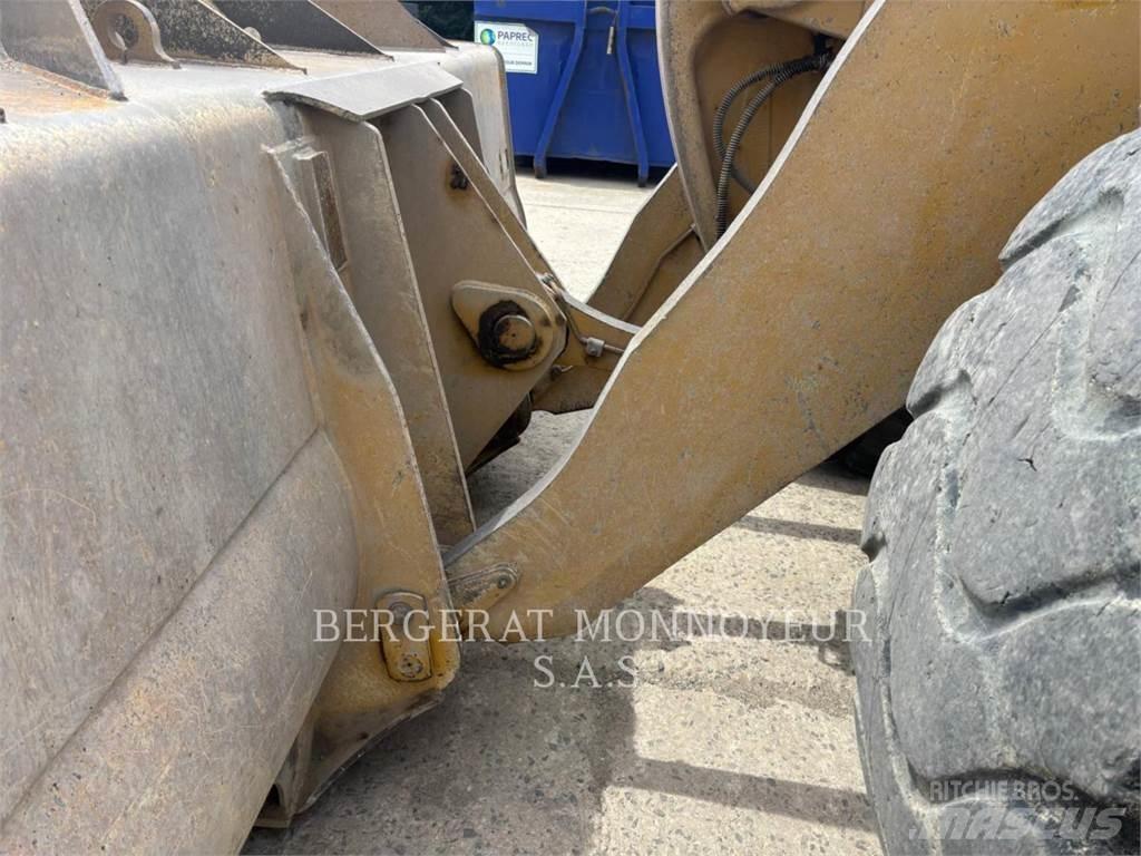 CAT 966M XE Колесни товарачи