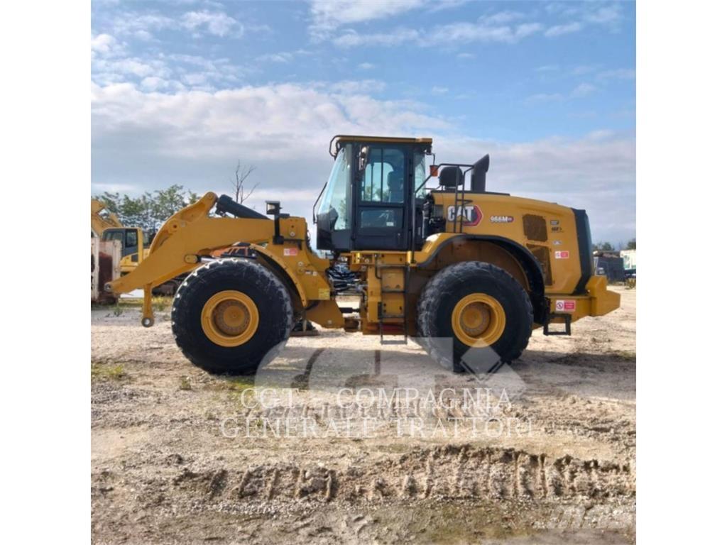 CAT 966M XE Колесни товарачи