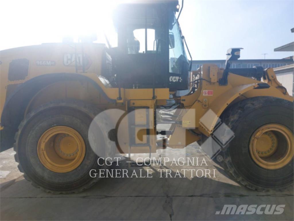 CAT 966M XE Колесни товарачи