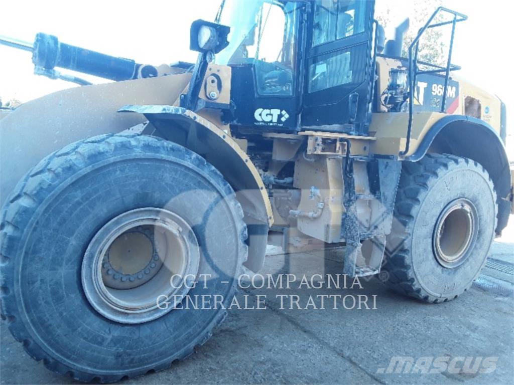 CAT 966M XE Колесни товарачи