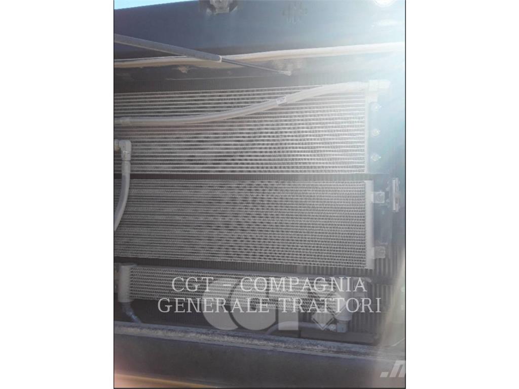 CAT 966M XE Колесни товарачи