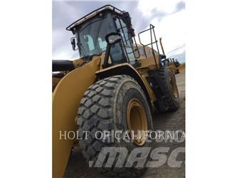 CAT 972 Колесни товарачи