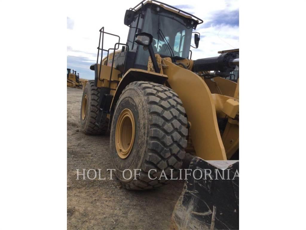 CAT 972 Колесни товарачи