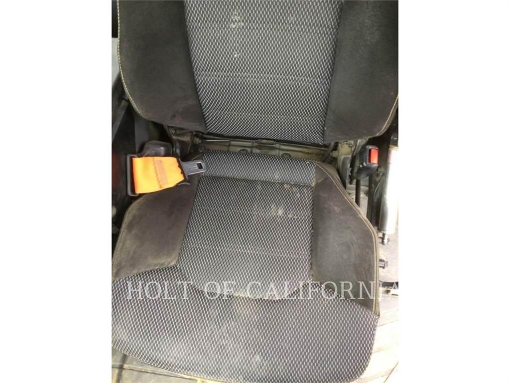 CAT 972 Колесни товарачи