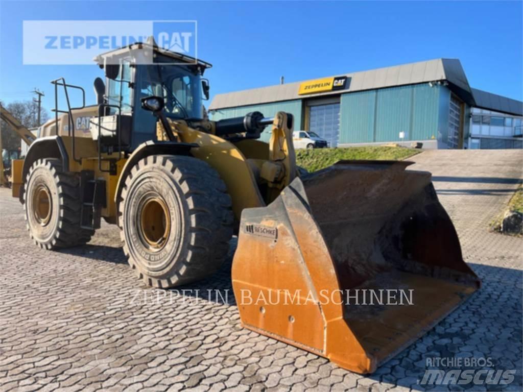CAT 972 Колесни товарачи