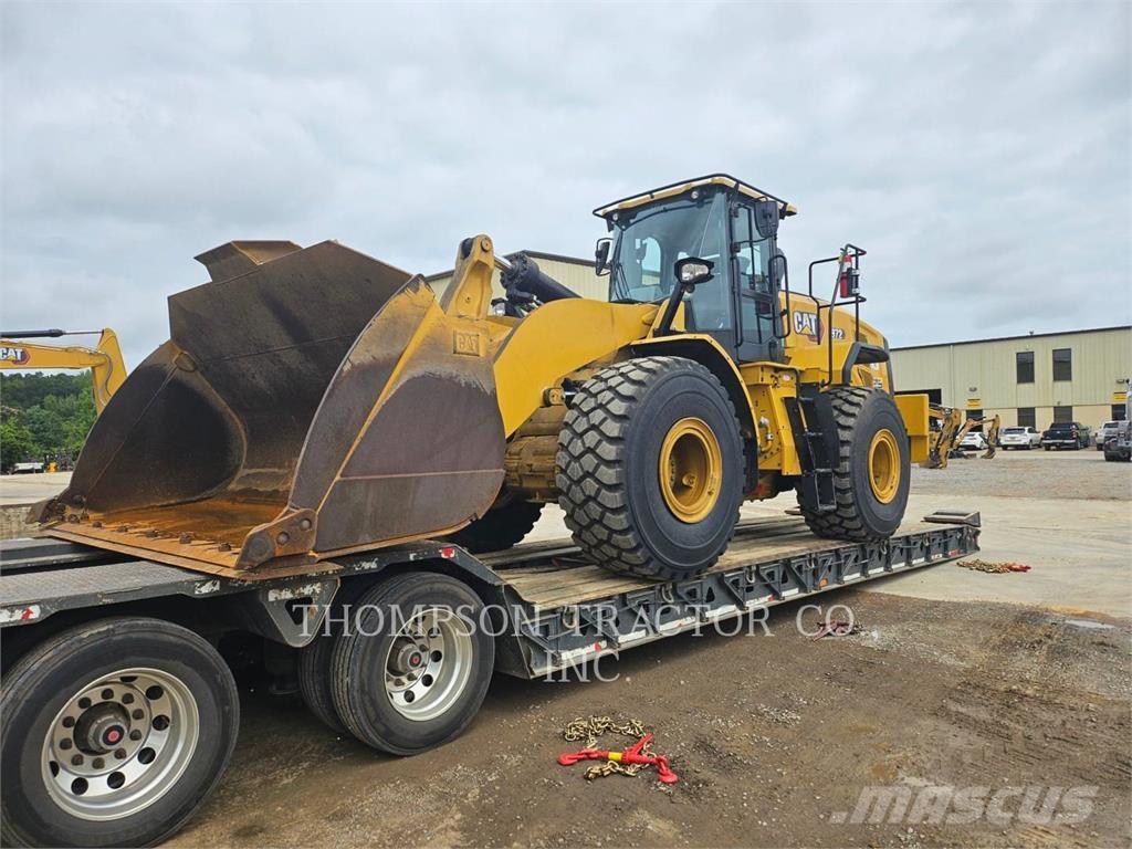 CAT 972 Колесни товарачи