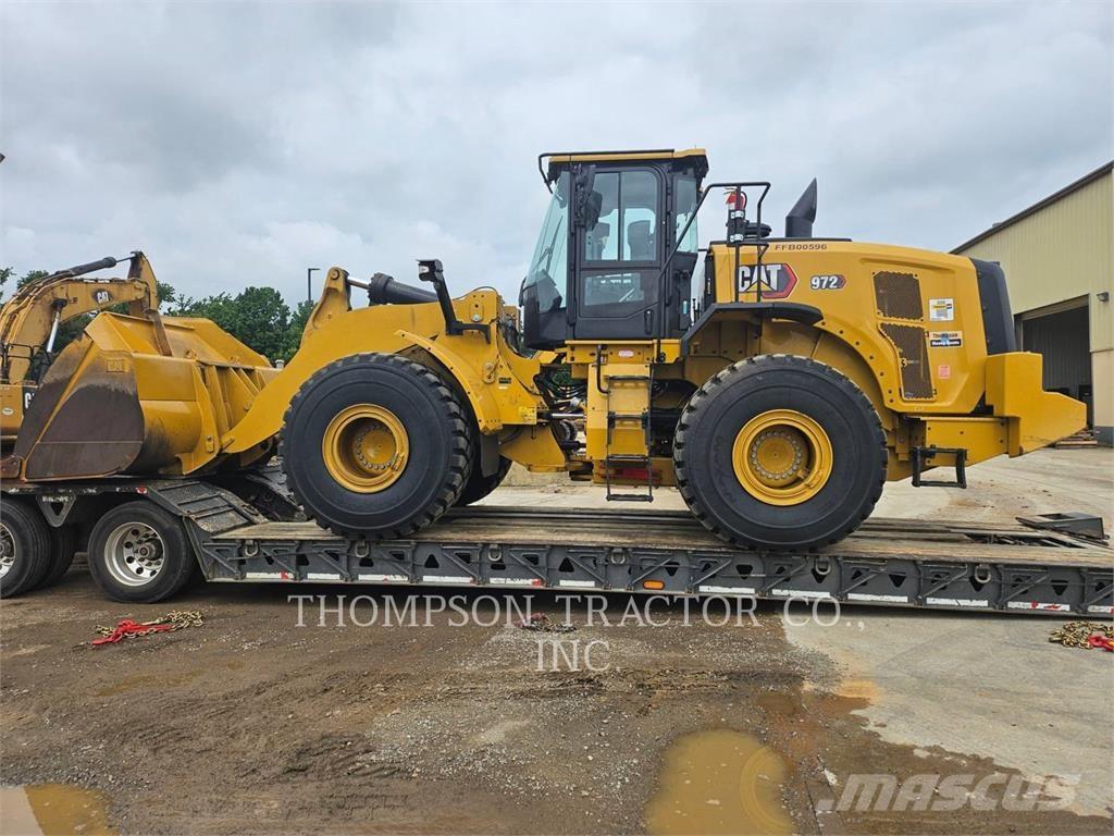 CAT 972 Колесни товарачи