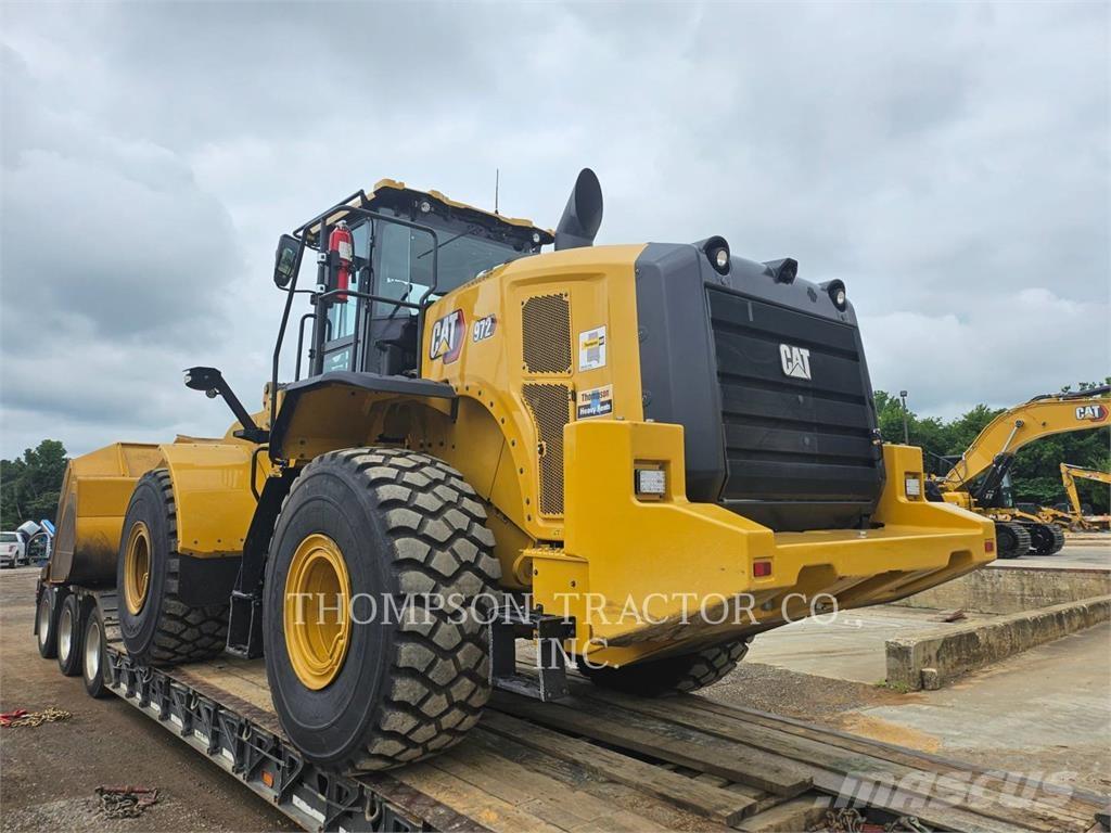 CAT 972 Колесни товарачи