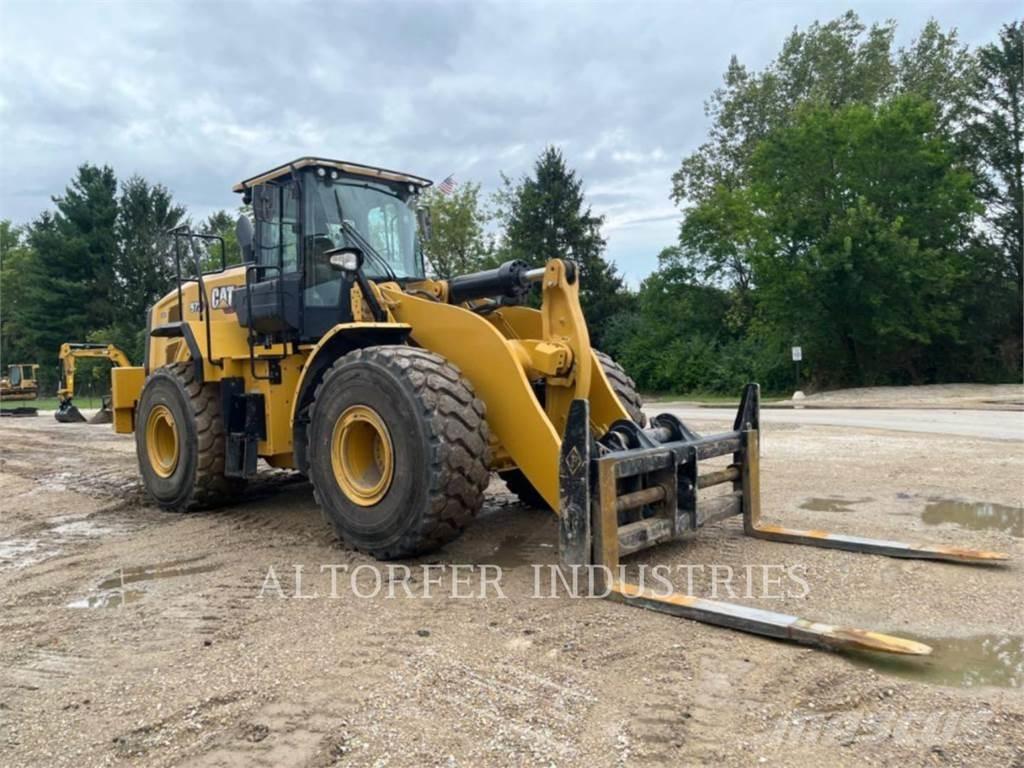 CAT 972-14 Колесни товарачи