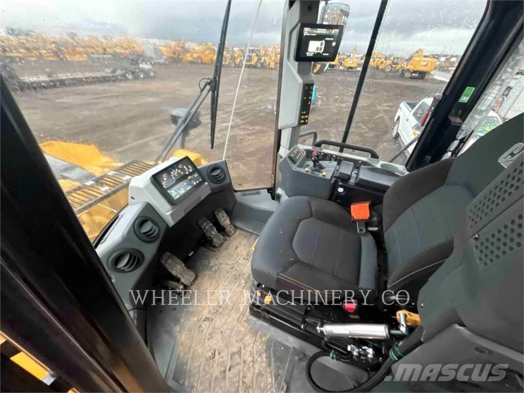 CAT 972 QC Колесни товарачи
