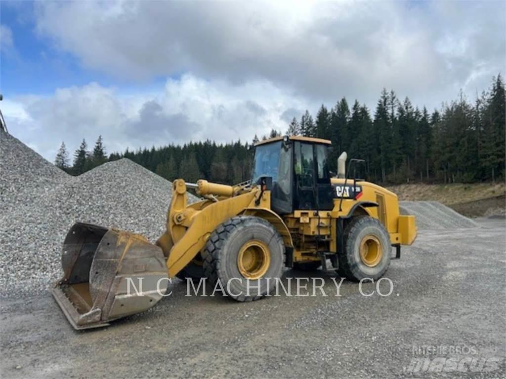 CAT 972H Колесни товарачи