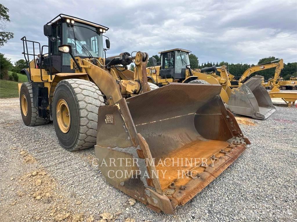 CAT 972K Колесни товарачи