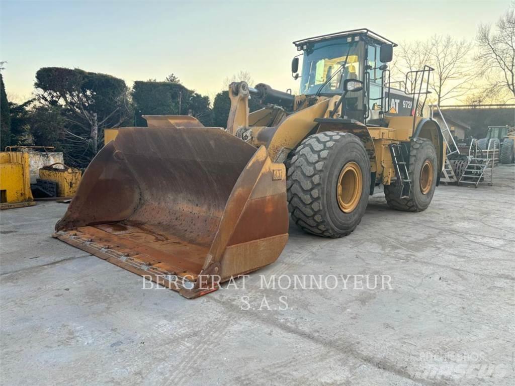 CAT 972K Колесни товарачи