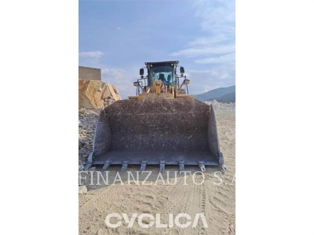 CAT 972K Колесни товарачи