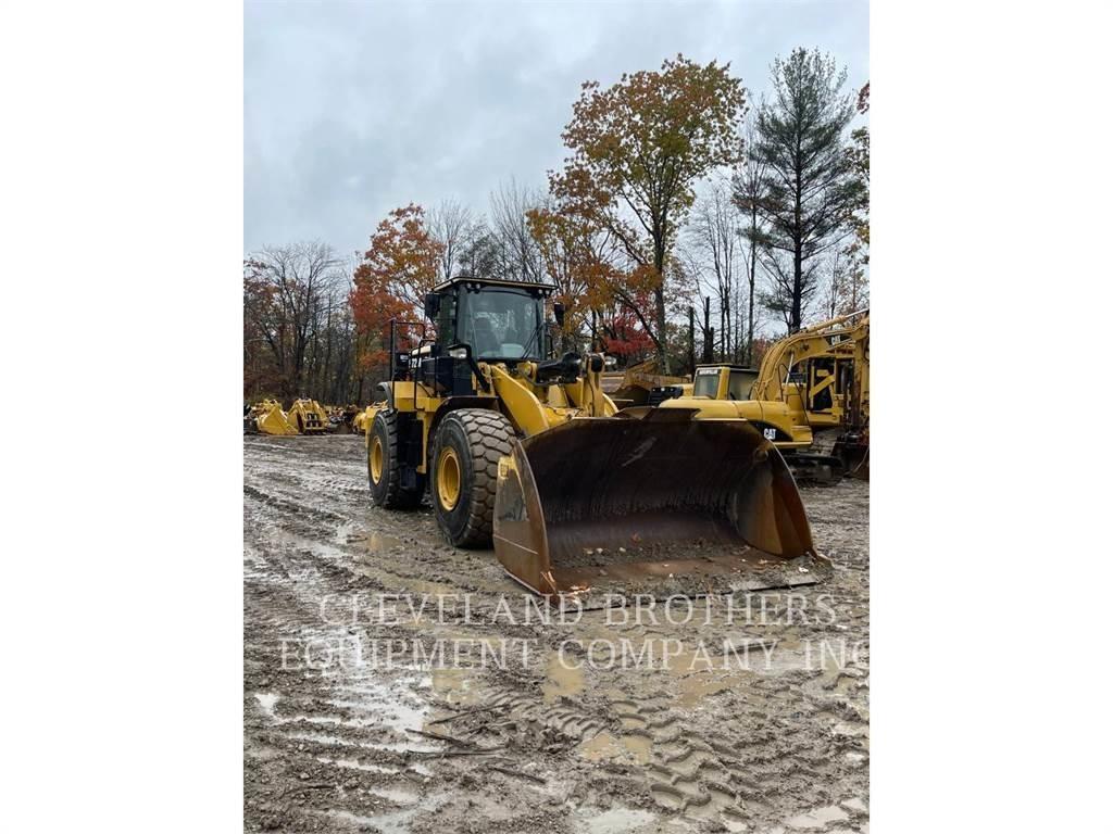 CAT 972M Колесни товарачи