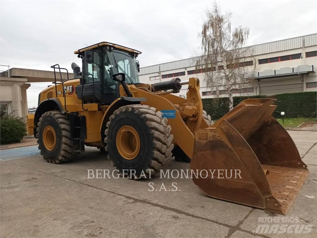 CAT 972M Колесни товарачи