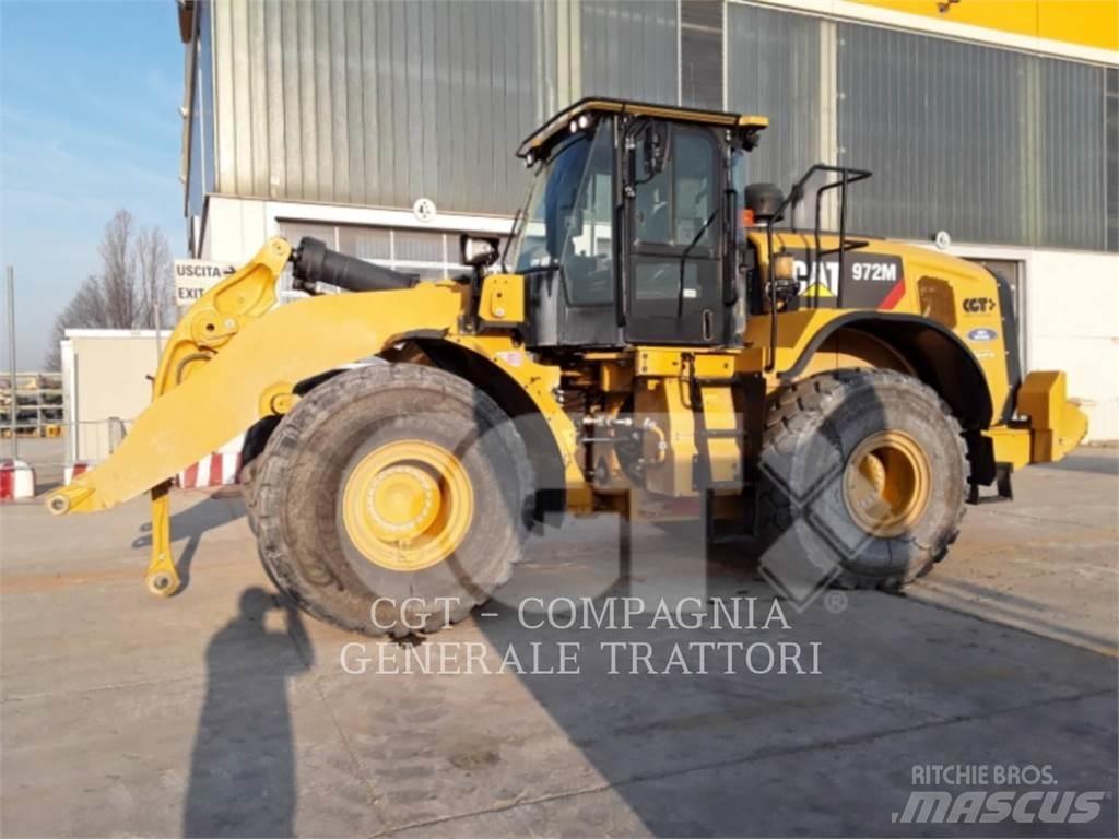 CAT 972M Колесни товарачи