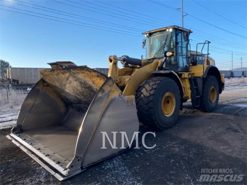 CAT 972M Колесни товарачи