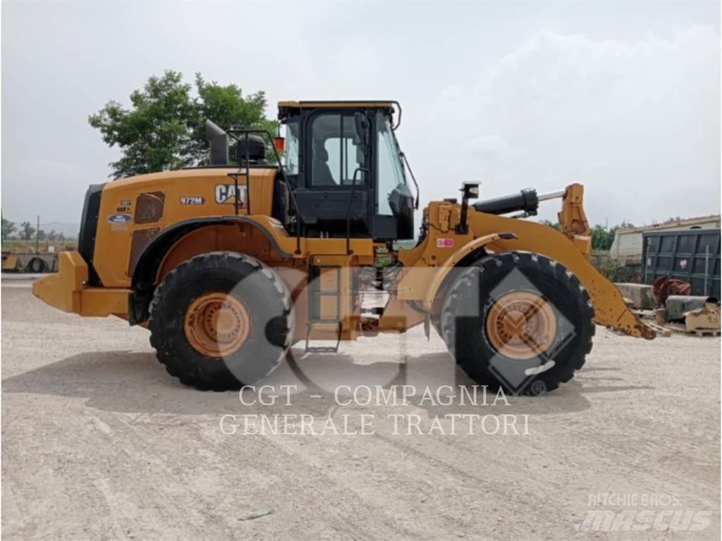 CAT 972M Колесни товарачи
