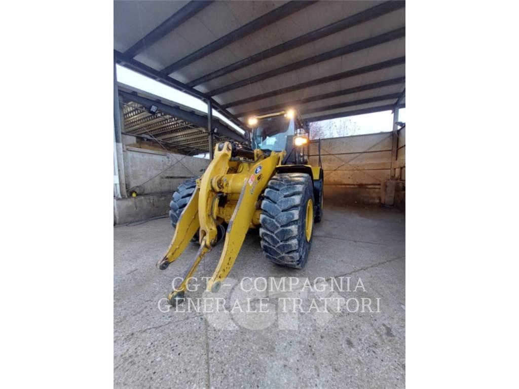 CAT 972M Колесни товарачи