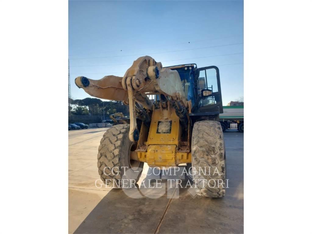 CAT 972M Колесни товарачи