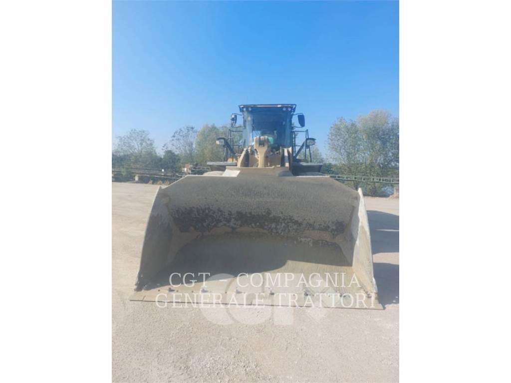 CAT 972M Колесни товарачи